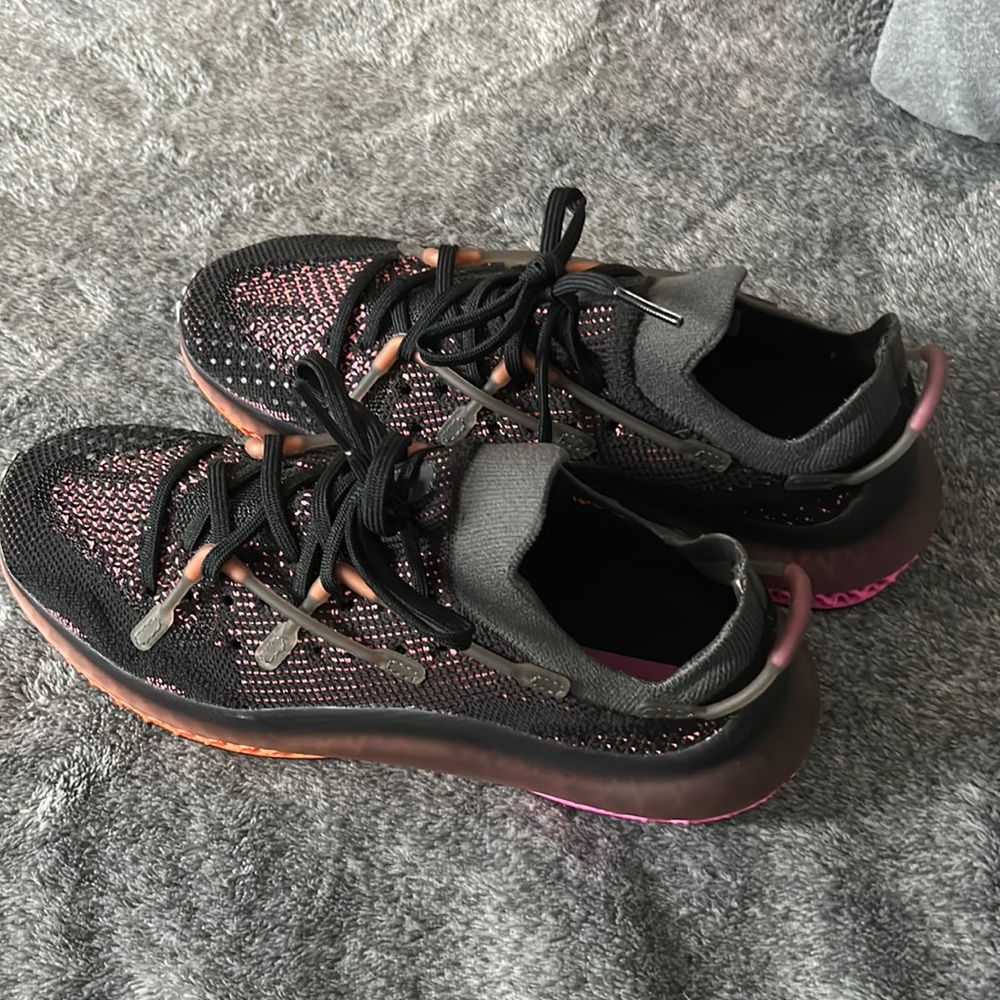 4D Fusio 'Black Orange Pink' men’s size 7.5